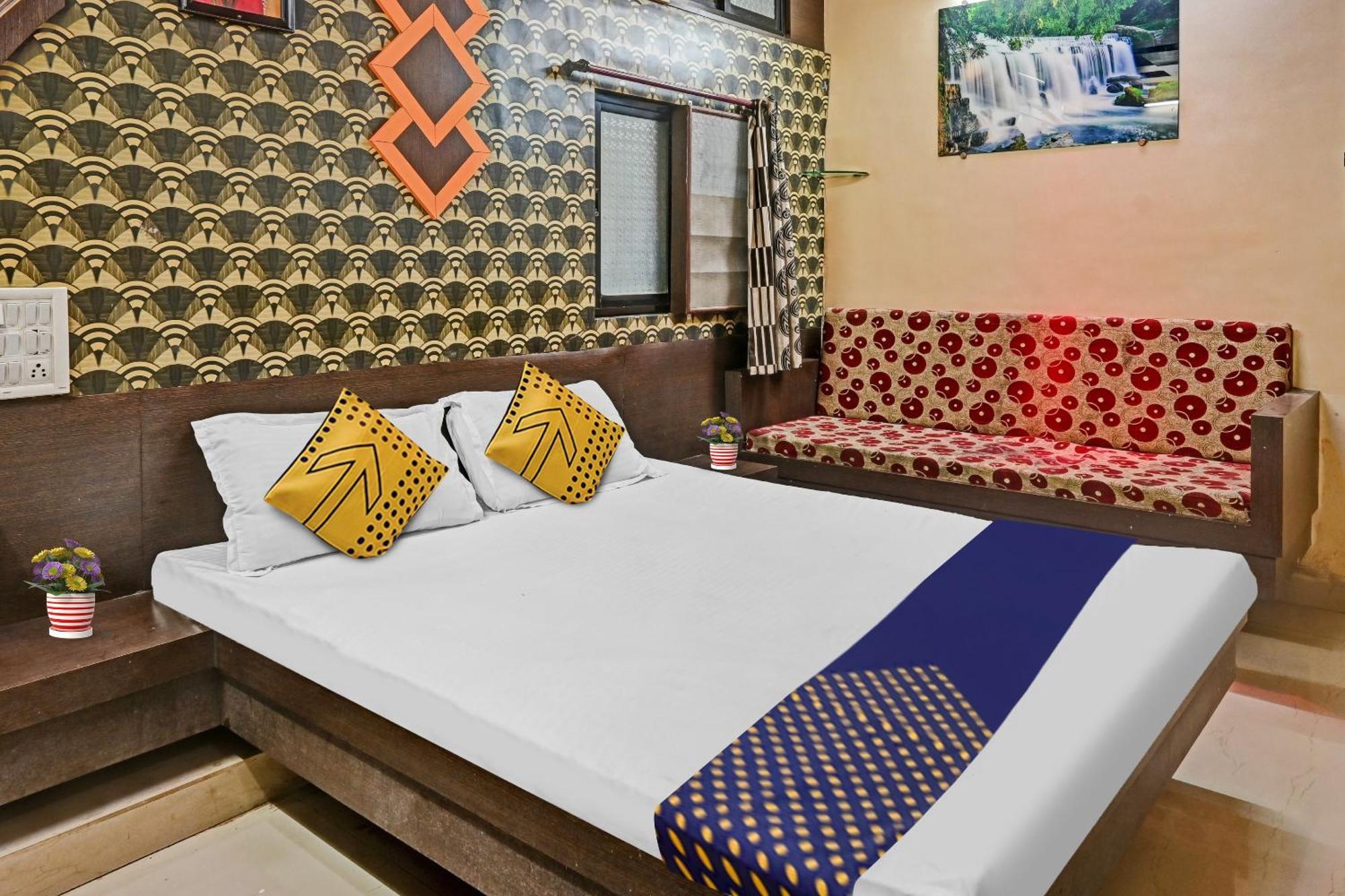 Hotel O Sai Leela Residency Chalisgaon Eksteriør bilde