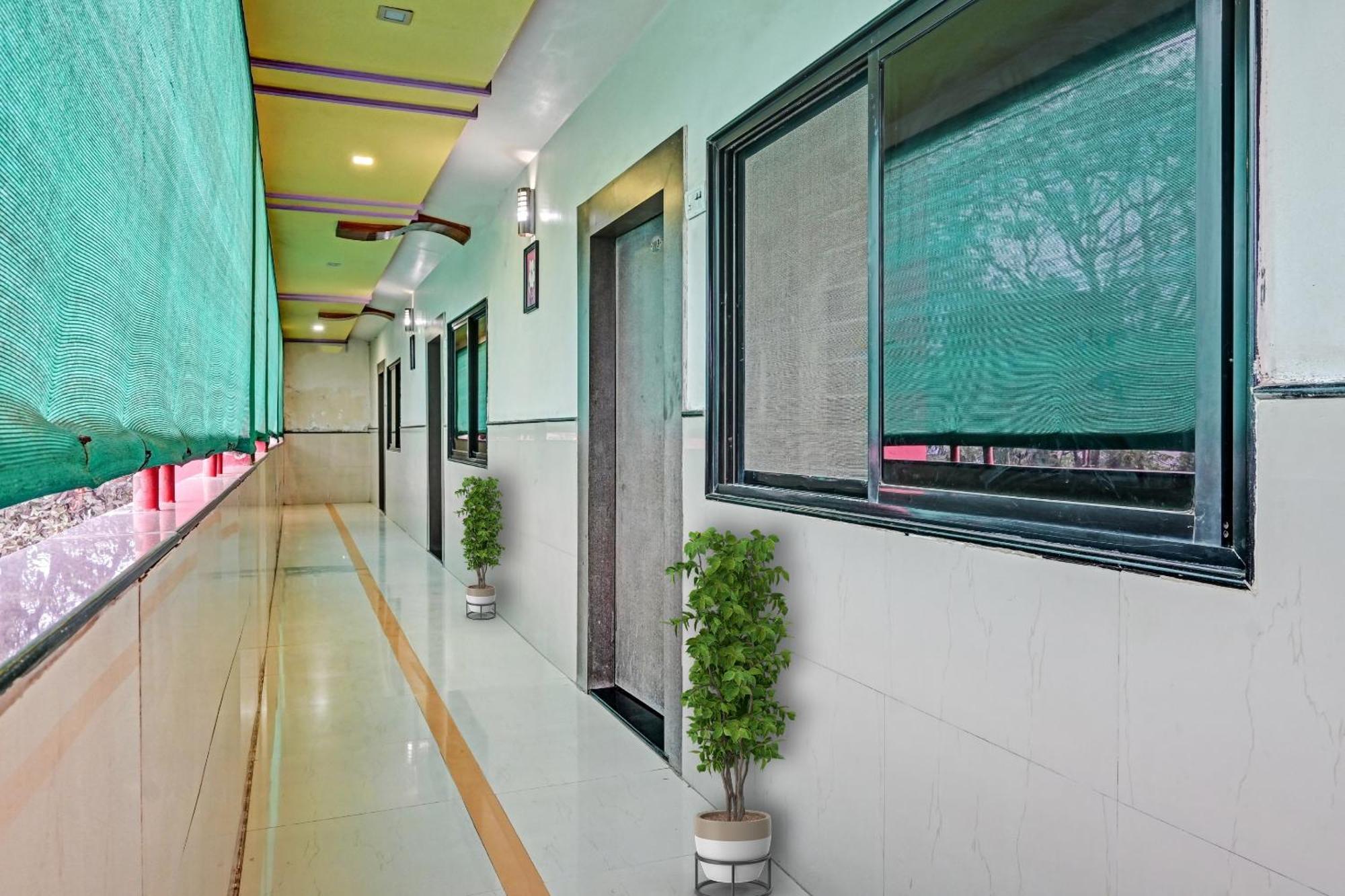 Hotel O Sai Leela Residency Chalisgaon Eksteriør bilde