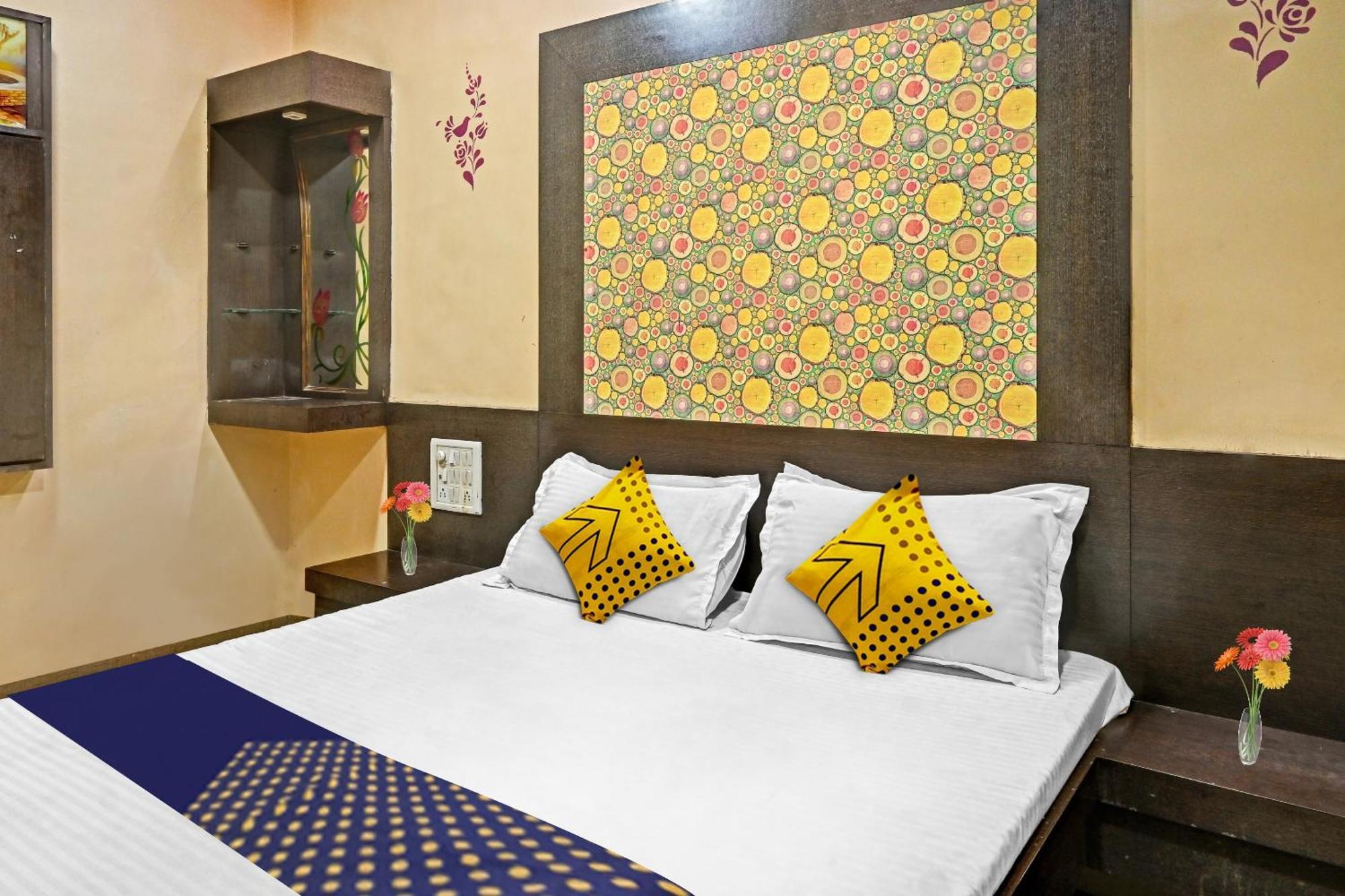 Hotel O Sai Leela Residency Chalisgaon Eksteriør bilde